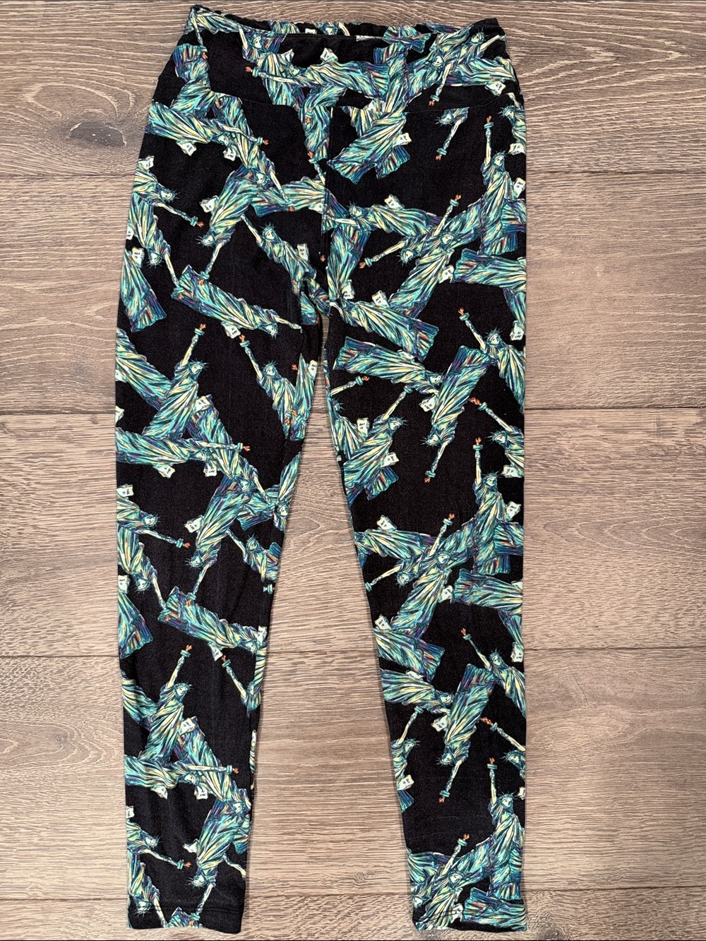4 pairs of Leggings for one price; 3 Lula roe and one Z by Zella